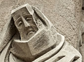 Statuie care plânge