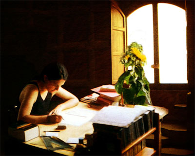 Tanara studiind