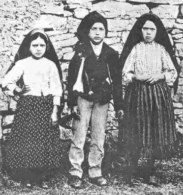 Cei trei copii de la Fatima Cei trei copii de la Fatima