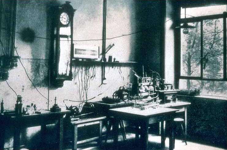 Laboratorul lui Rontgen Laboratorul lui Rontgen